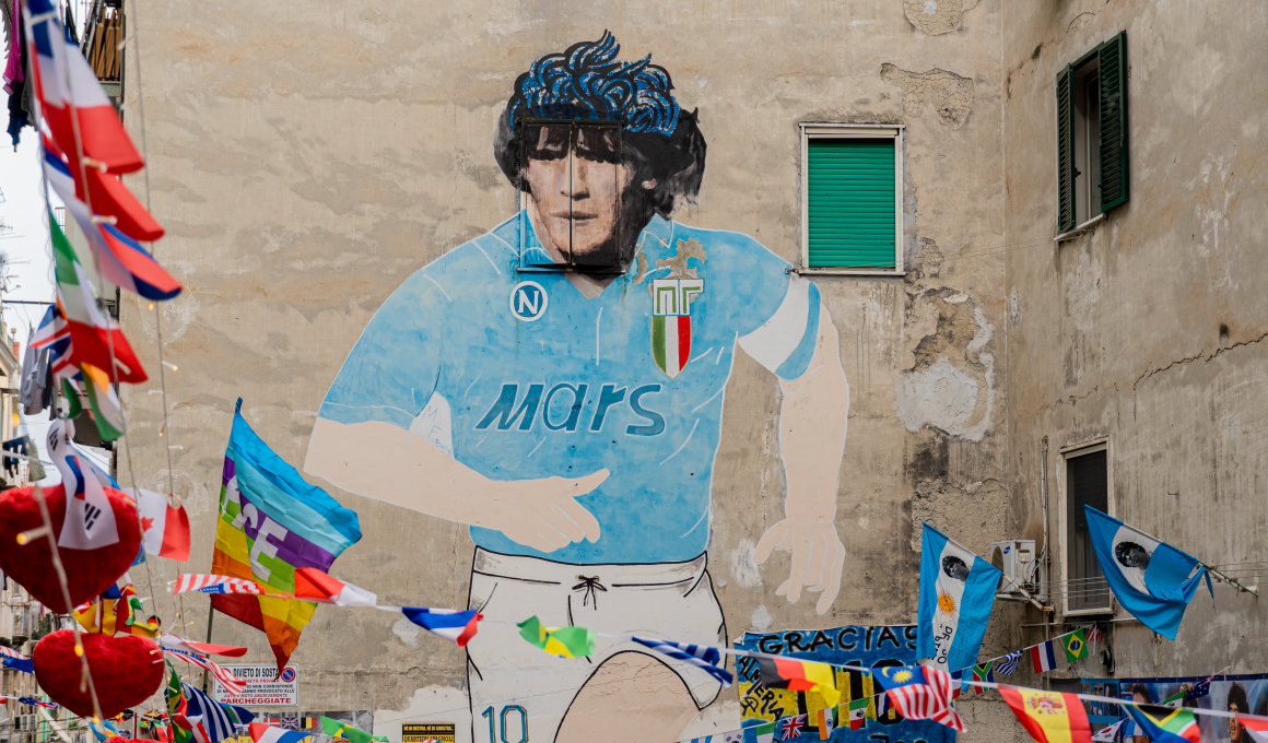 maradona quartieri spagnoli